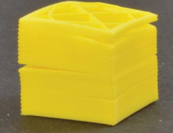 Grietas o separación en la base